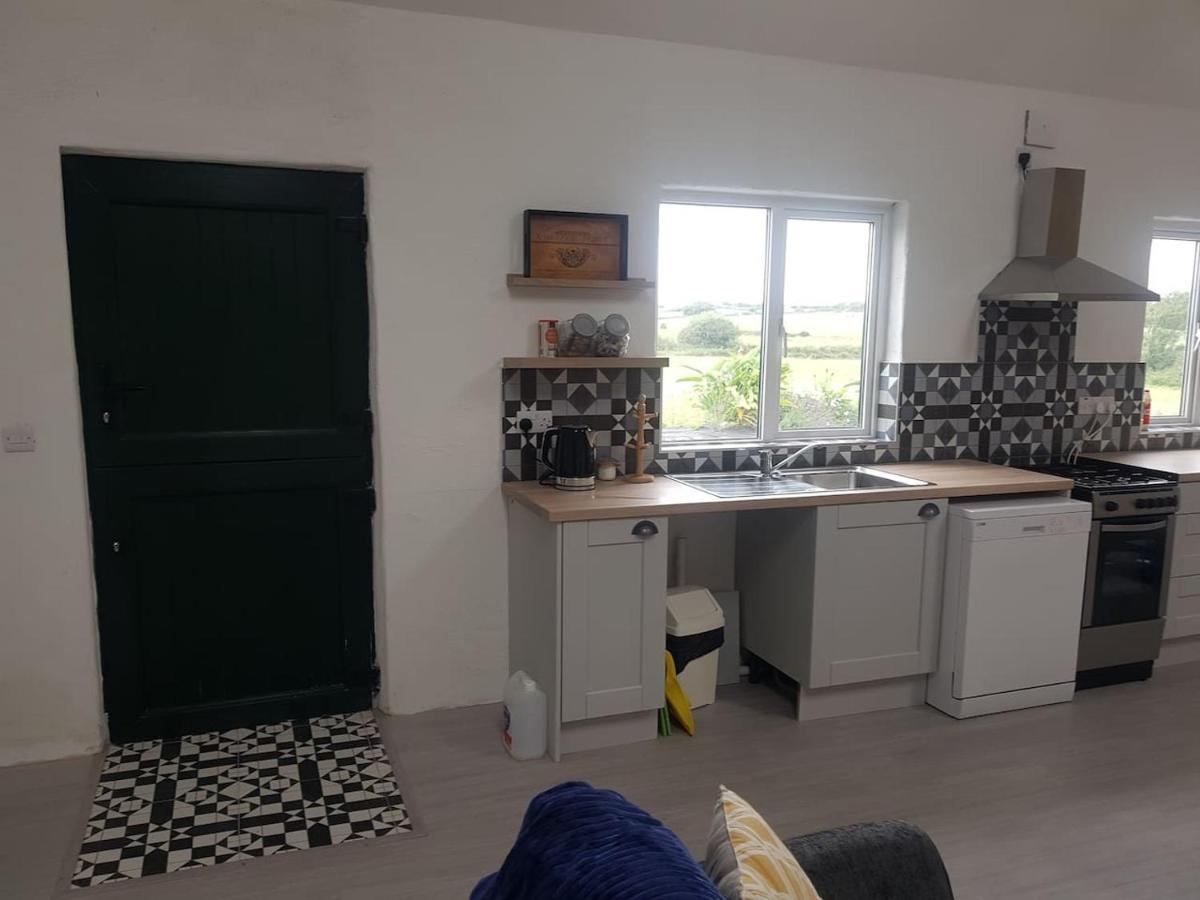 Lavender Lane Cottage ทราลี ภายนอก รูปภาพ