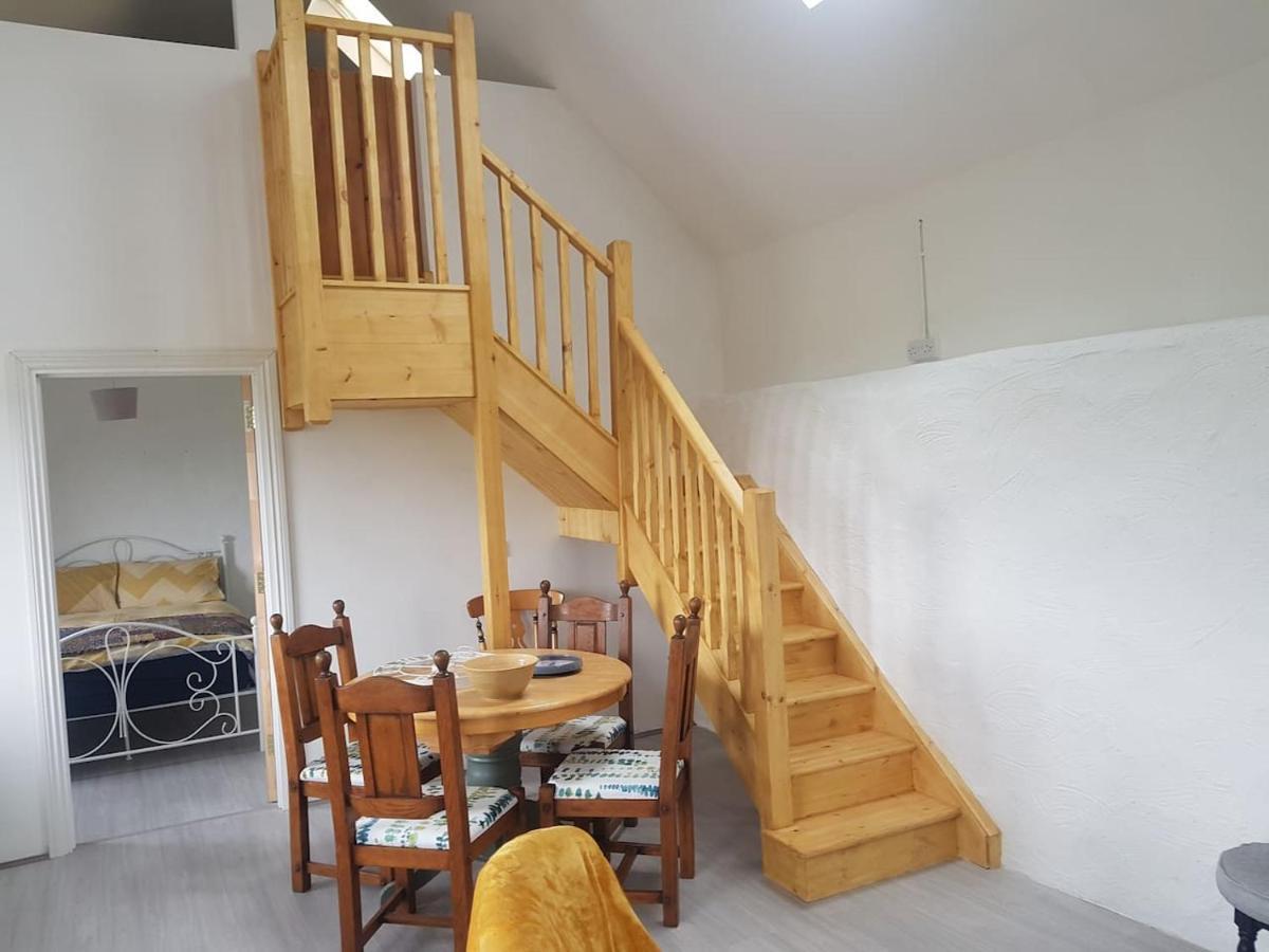 Lavender Lane Cottage ทราลี ภายนอก รูปภาพ